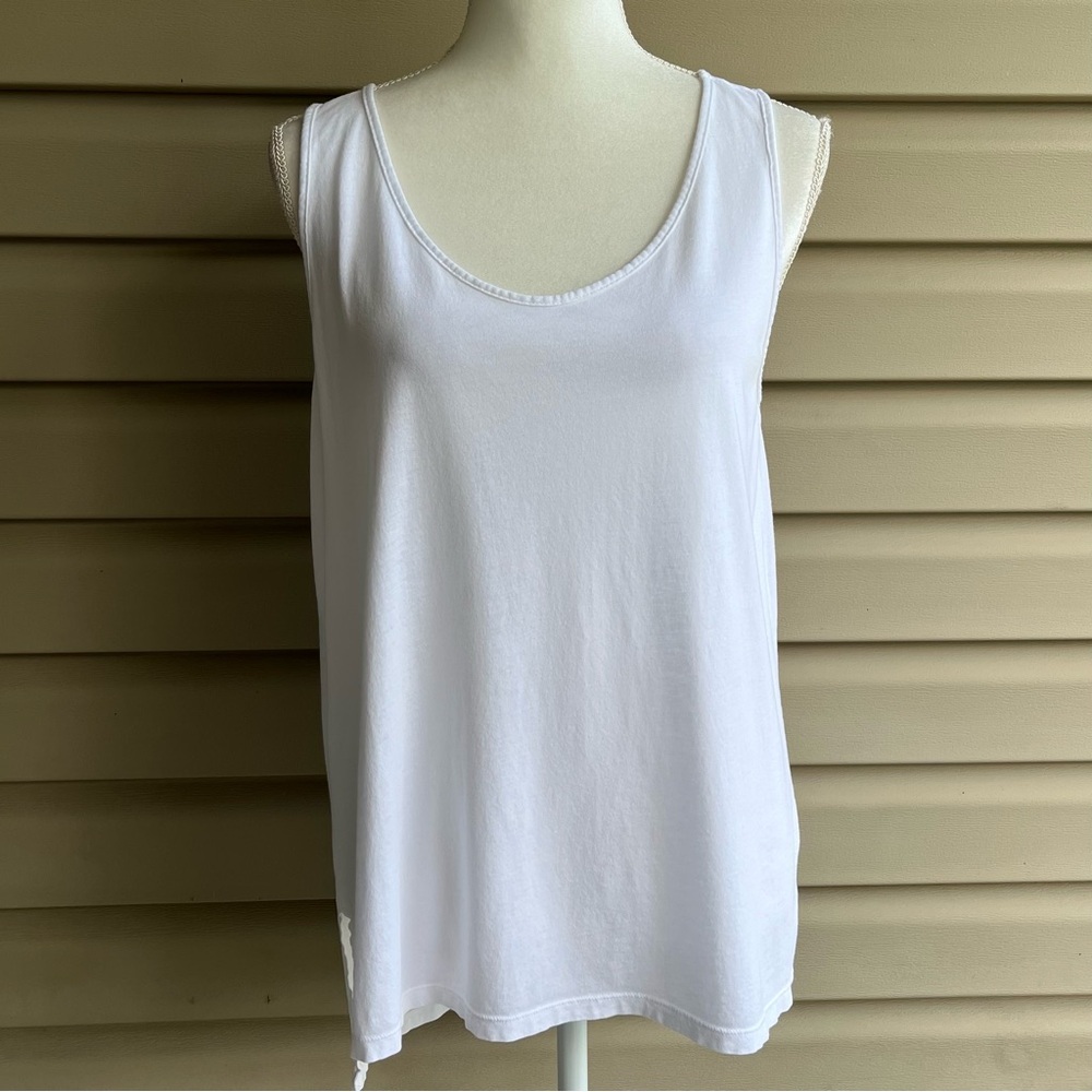 •Dylan• True Grit Women's Modern Cut Tank Top - Size Large
